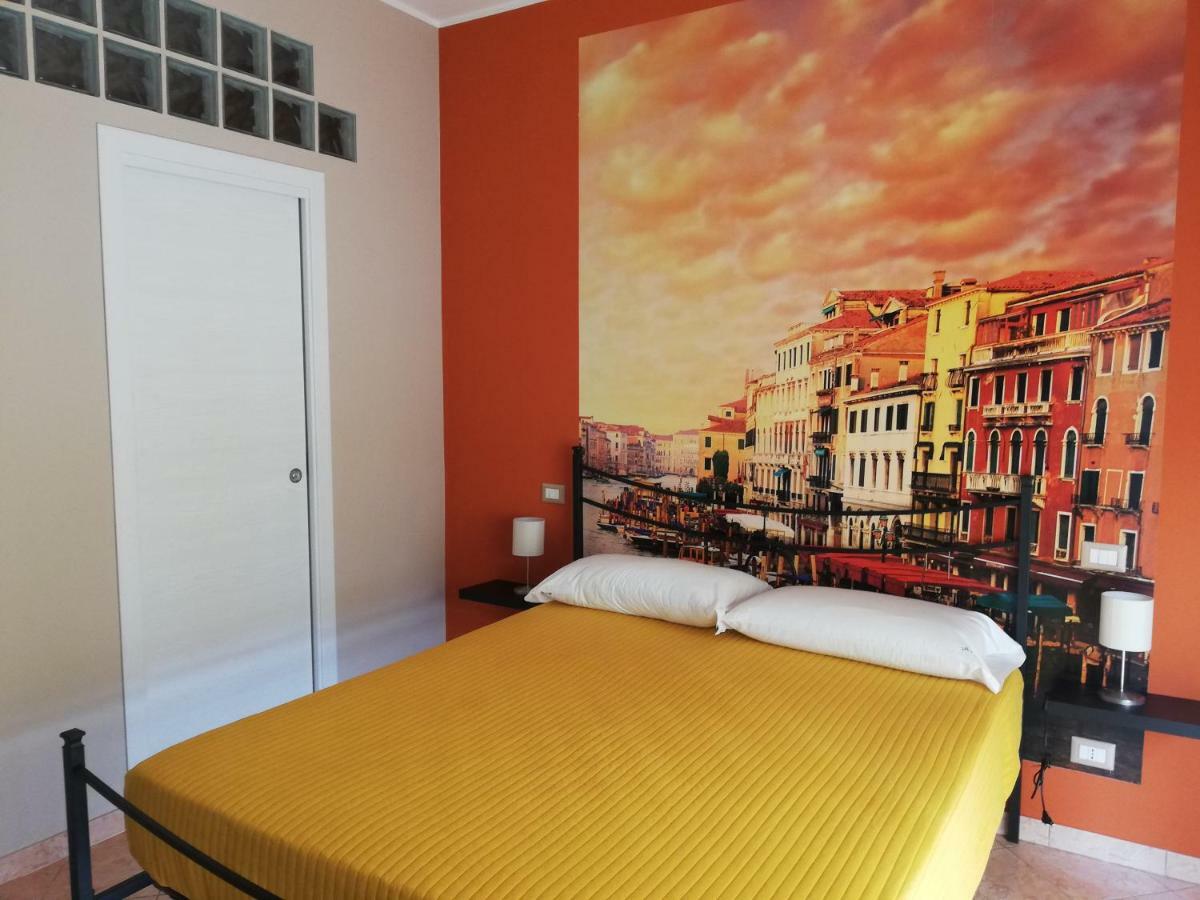 B&B Around The World Villa San Giovanni Exterior foto